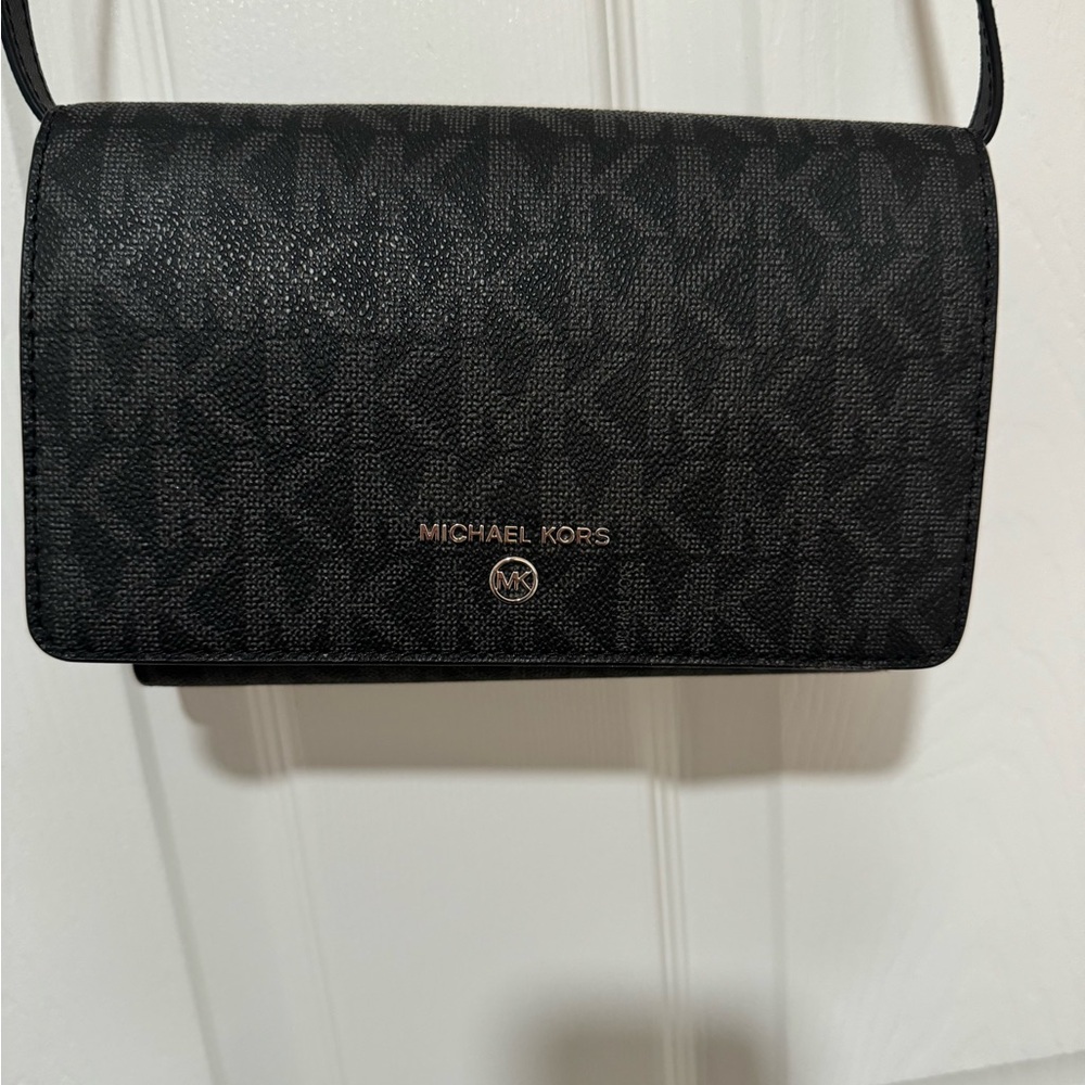 Authentic Michael Kors Crossbody